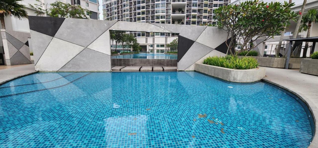 Anggun I Soho I City Homestay Shah Alam Zewnętrze zdjęcie
